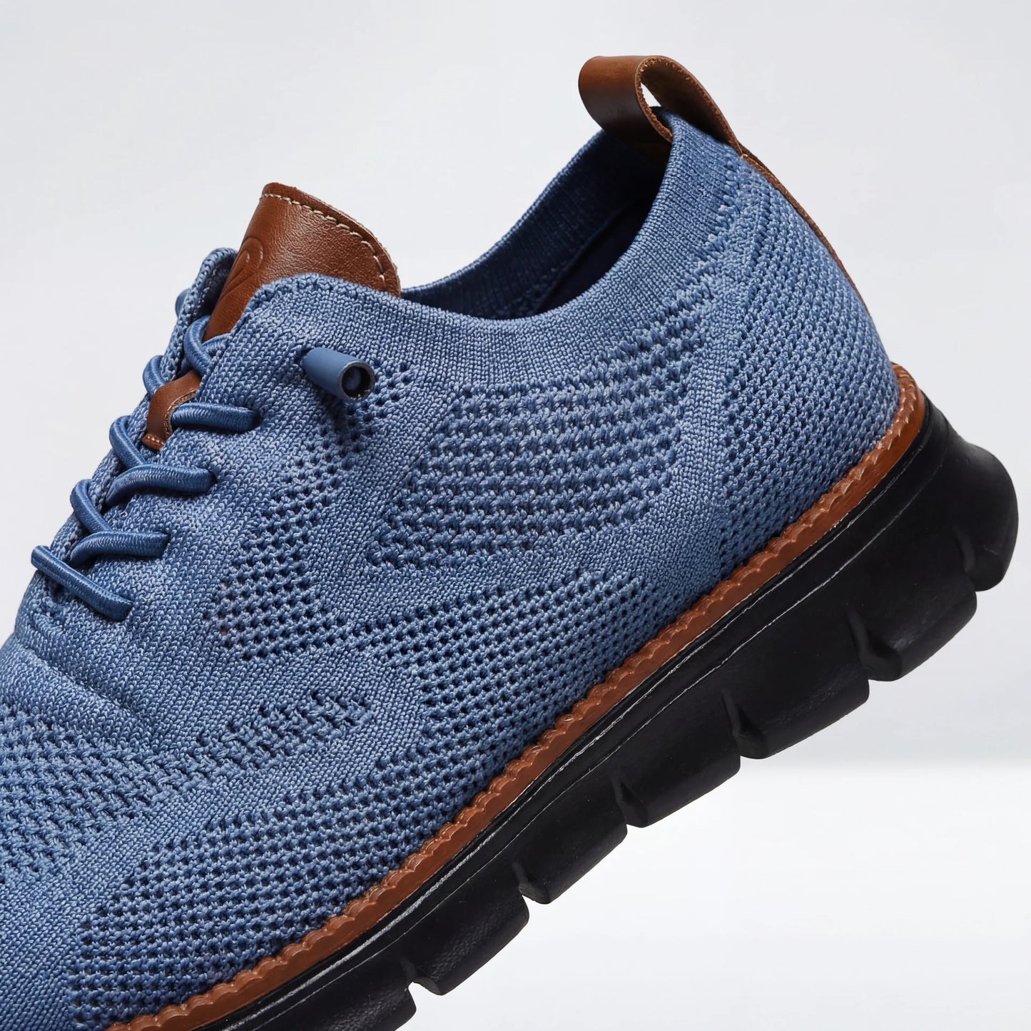 Blackout-kengät - Rajoitettu erä 